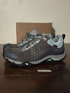 Oboz Sapphire Low Hiking/Trail Shoes Womens Size 7 Gray EUC